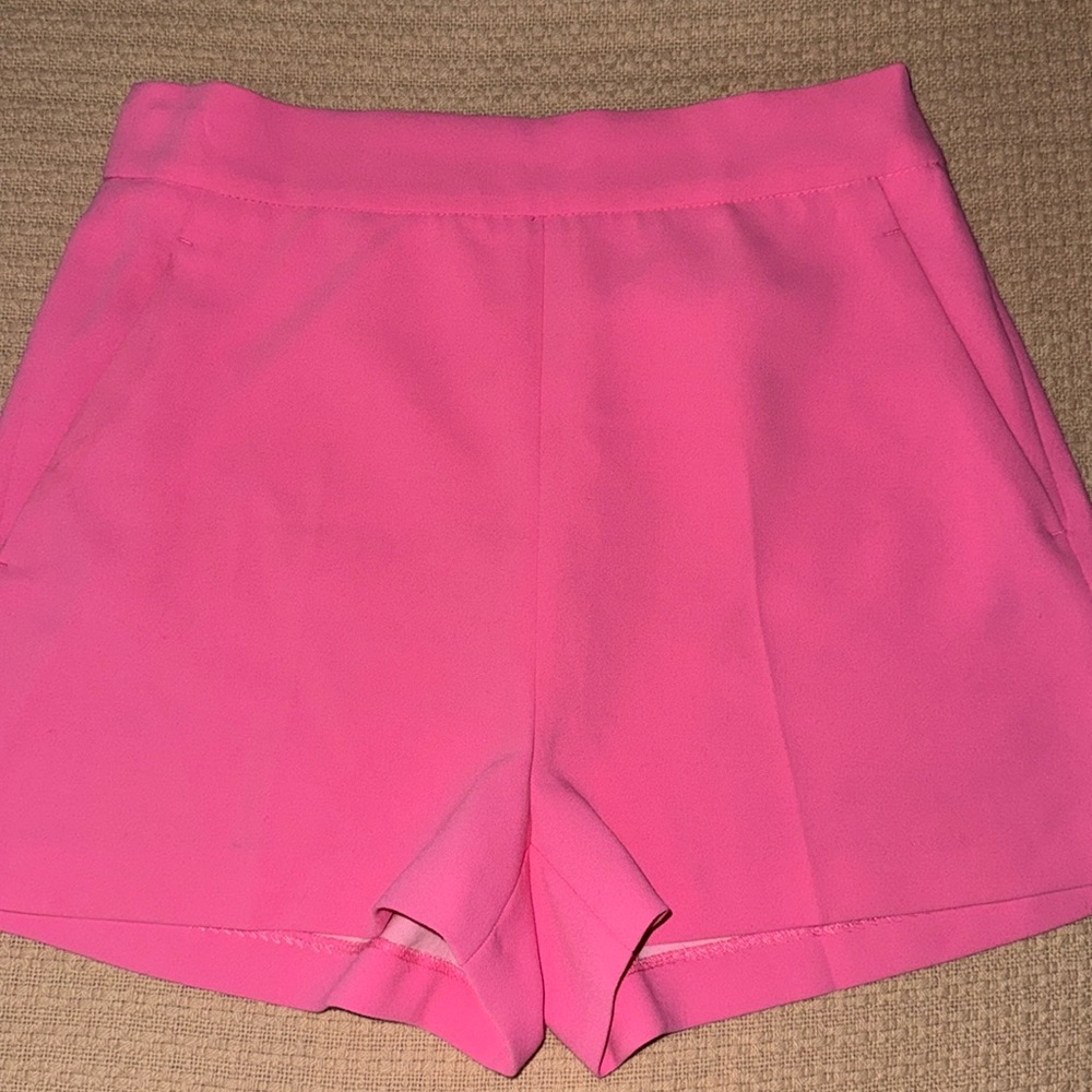 Zara shorts with hidden side zipper